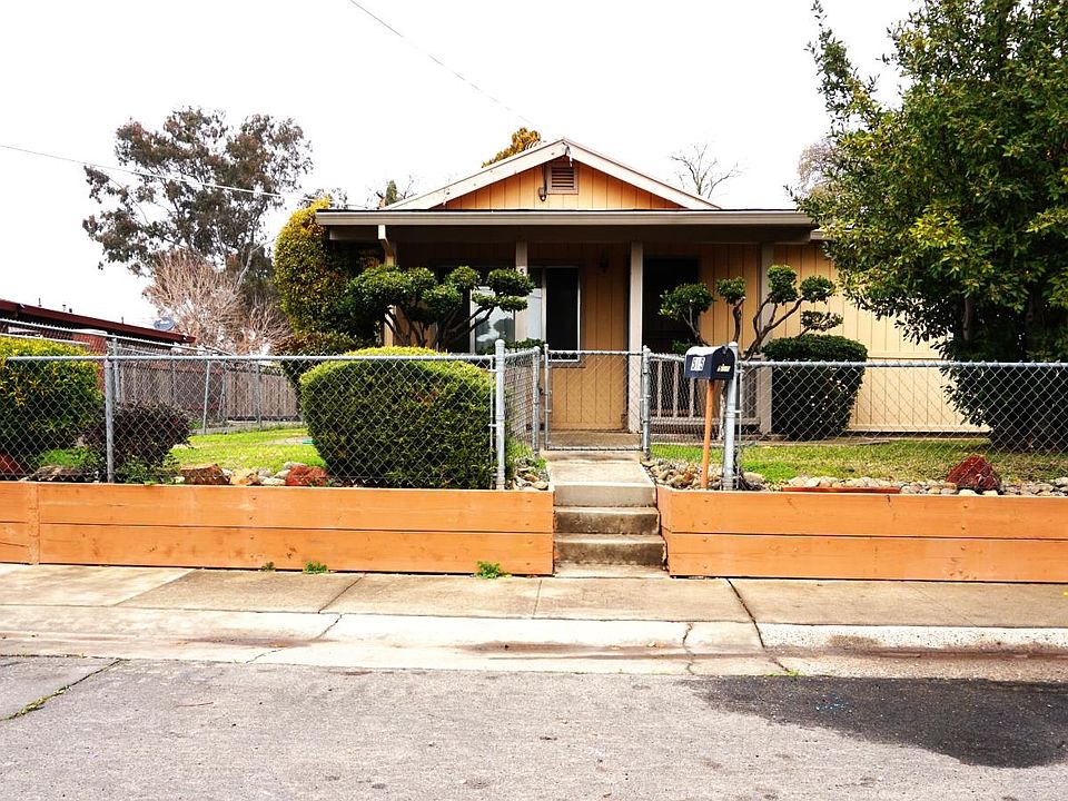 1st image of 515 Winterhaven Ave