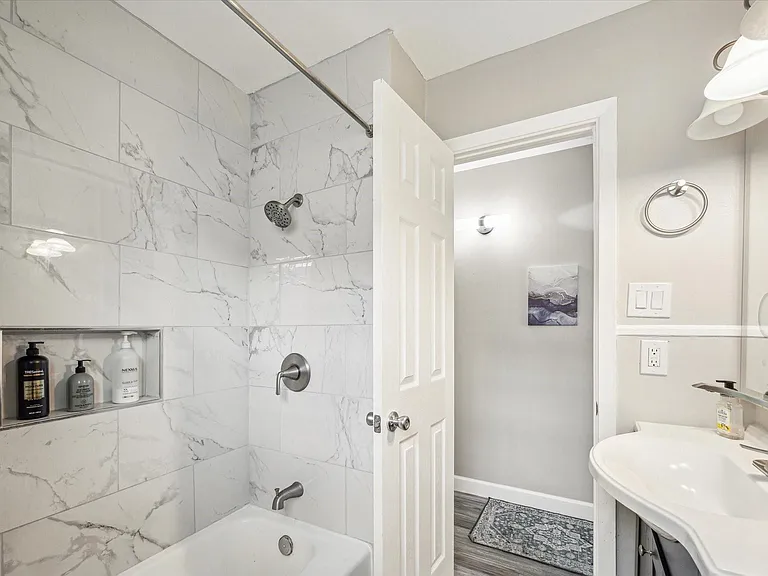 3808 Cochran St — Photo 11