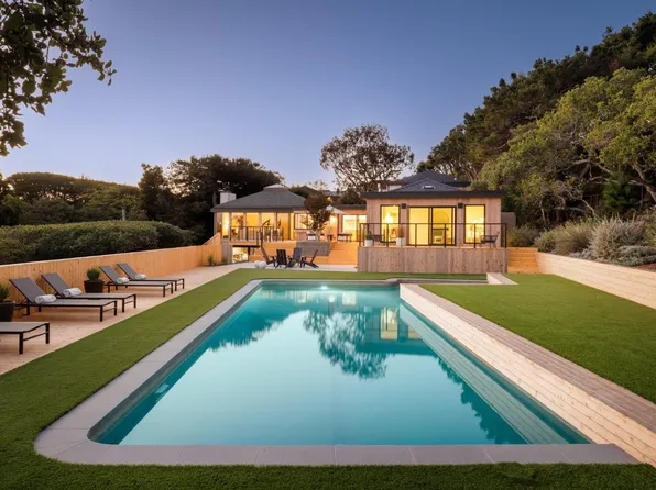 2 Tara Hill Road, Tiburon, CA 94920