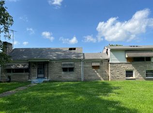 2111 East Ln, Shively, KY 40216