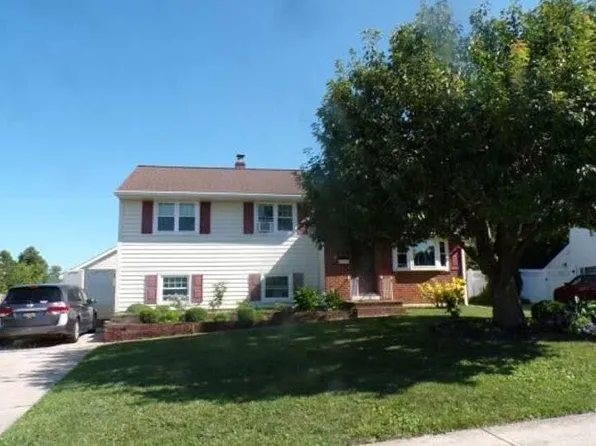 204 Lauren Dr, Wilmington, DE 19804