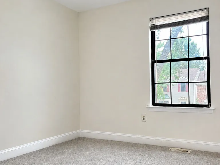 11 Wosniak Ct — Photo 15