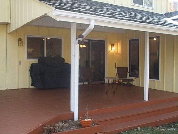 Covered Patio with Hot Tub