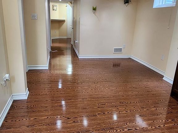 4th image of 423 Huntington Ridge Dr