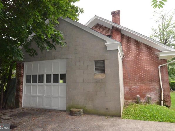 1709 Lampeter Rd, Lancaster, PA 17602