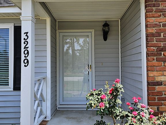 3rd image of 3299 Ravenwood Dr