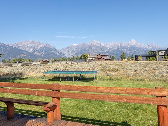 5th image of 1000 Ponderosa Dr