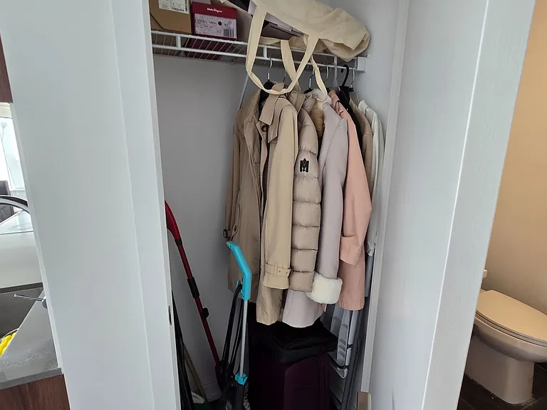 203 College St #2308 — Photo 16