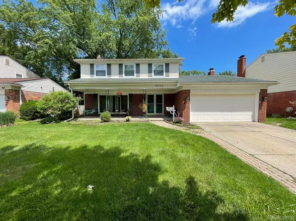 32342 Woody, Fraser, MI 48026