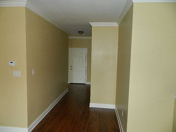 5th image of 432 Christopher Dr