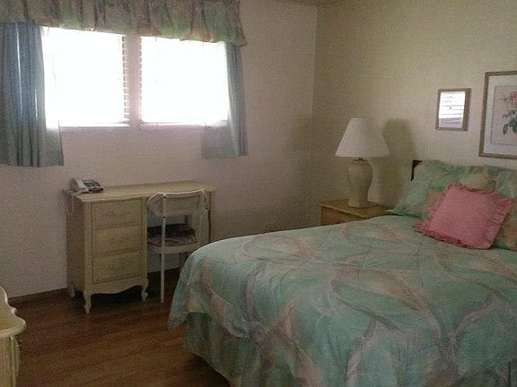 5th image of 211 Palo Verde Dr