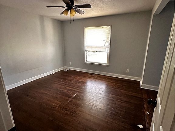 5th image of 406 Dunmore Rd