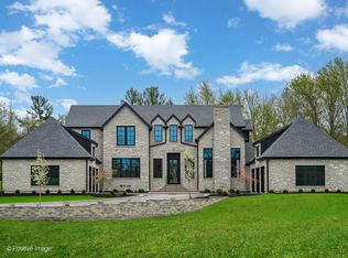 20 Creekside Ln, Barrington, IL
