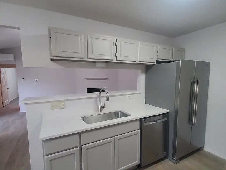 6909 Hyland Cir — Photo 4