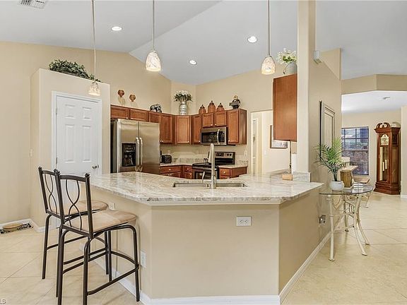 2nd image of 2022 SW 31st TER