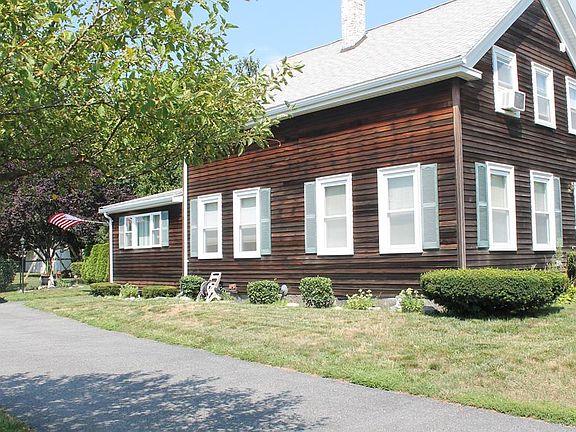 2nd image of 204 Essex St