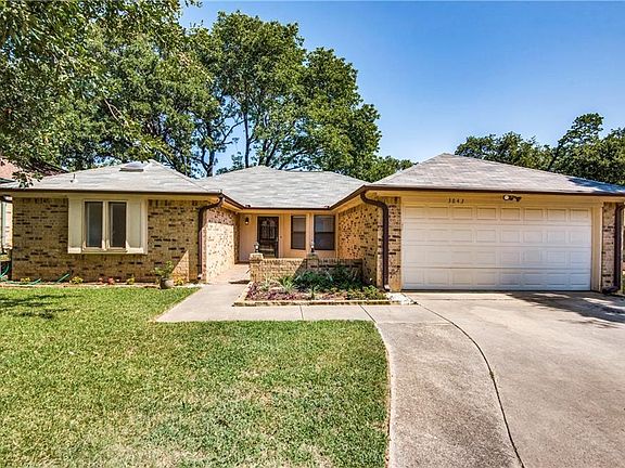 2nd image of 3843 Double Oak Ln