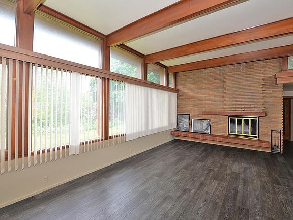 2nd image of 4001 Haven AVENUE