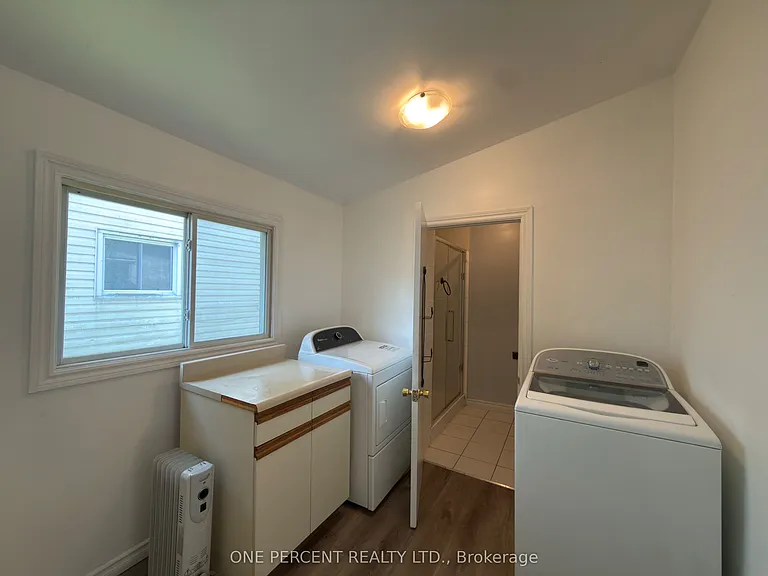 5082 Saint Lawrence Ave — Photo 14