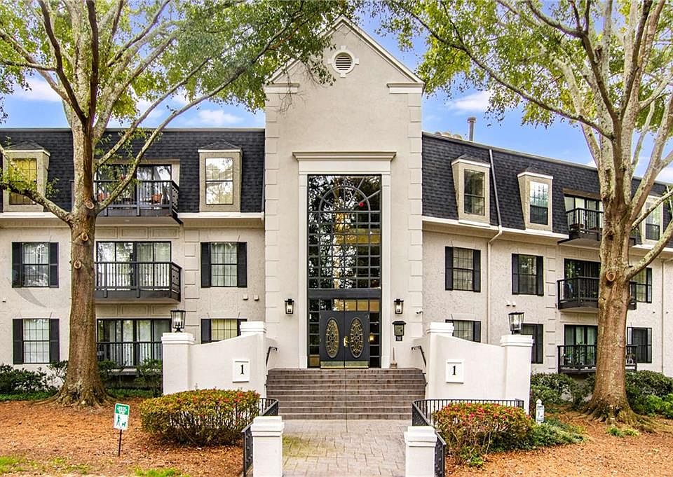 1st image of 1204 Pine Heights Dr NE Unit 1204