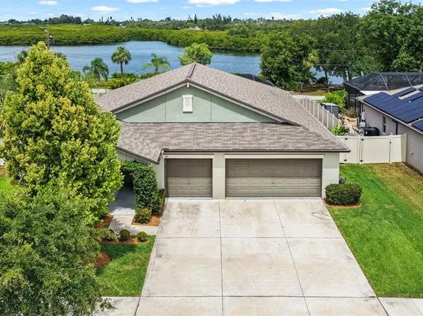 809 Timeless Moss Dr, Ruskin, FL 33570