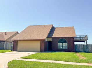 4122 SW Wendy Dr, Lawton, OK 73505