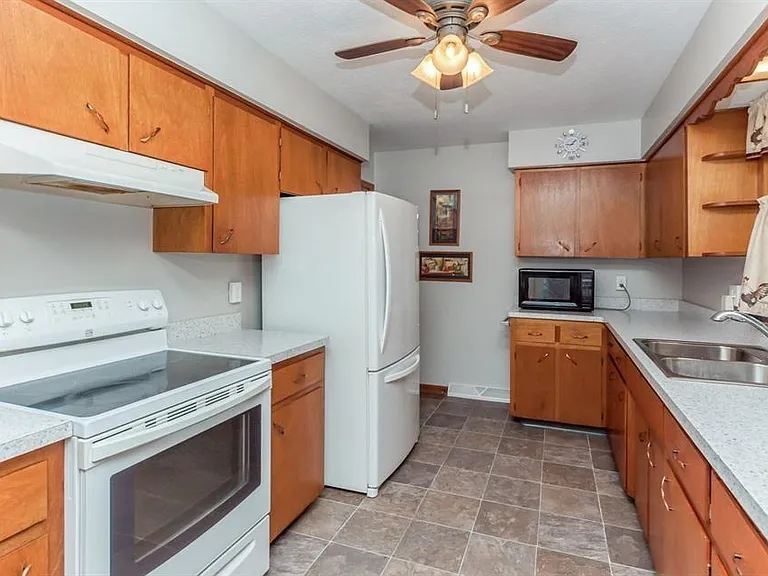 3321 O Ave NW — Photo 5