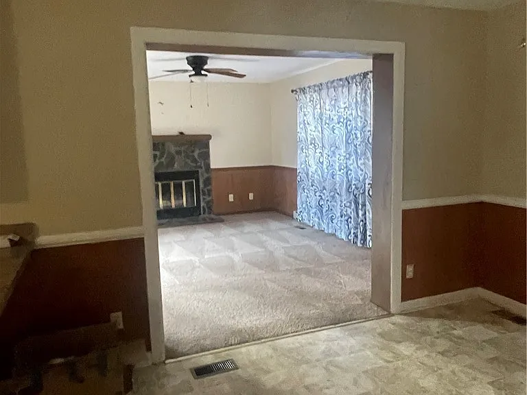 916 Bingham Dr — Photo 6
