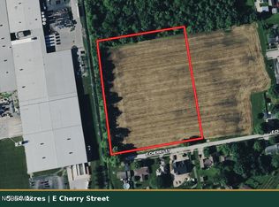 E Cherry St, Clyde, OH 43410