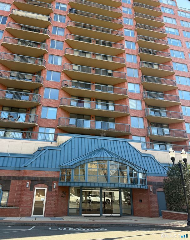 25 Forest Street #7F, Stamford, CT - View 2