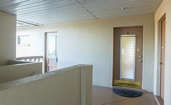 3rd image of 1915 W Lakeview Blvd APT 5