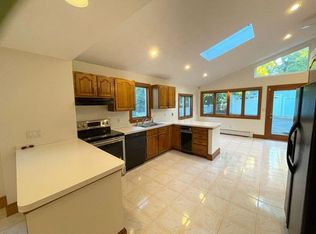 16 Nathaniel Rd, Winchester, MA 01890