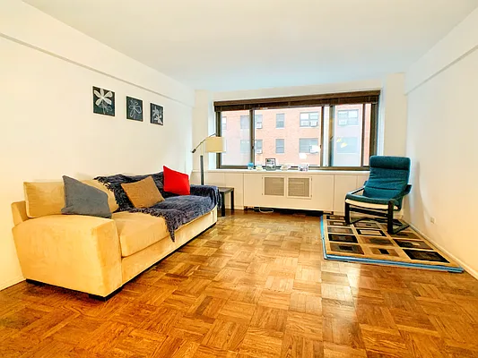 Rented by Corcoran | media 14