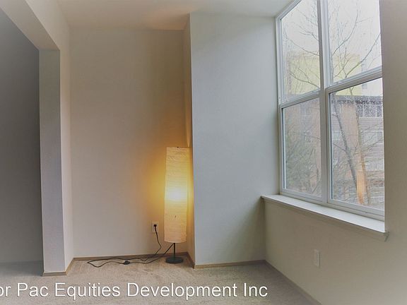 4th image of 857 NE 67th St #6619-304