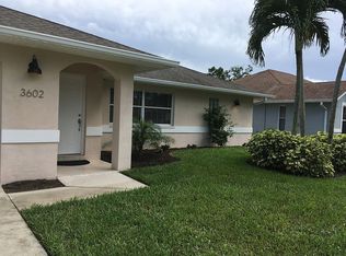 3602 Kent Dr, Naples, FL 34112
