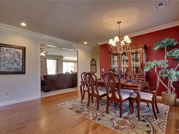 4th image of 1632 Indian Springs Dr