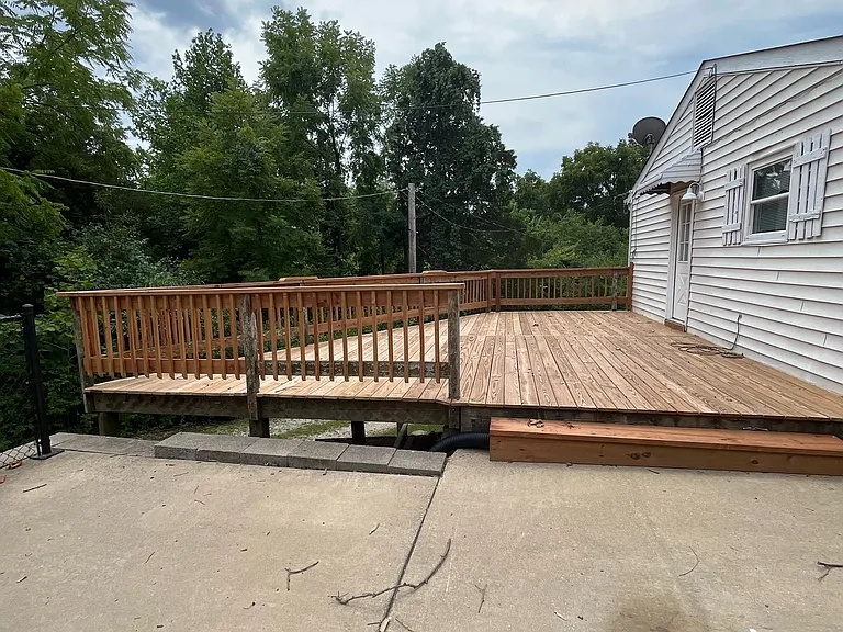 3189 Vogel Rd — Photo 2