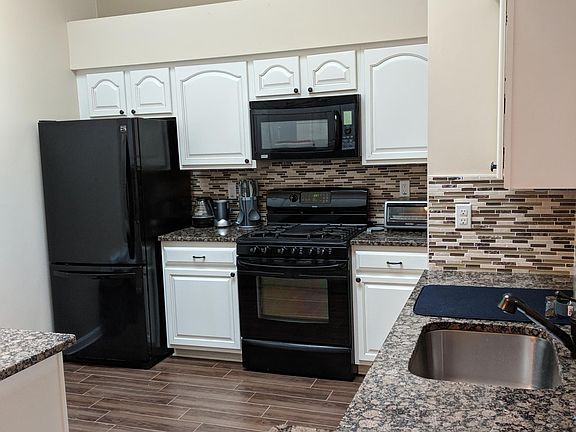 3rd image of 6101 Wigmore Ln Unit K