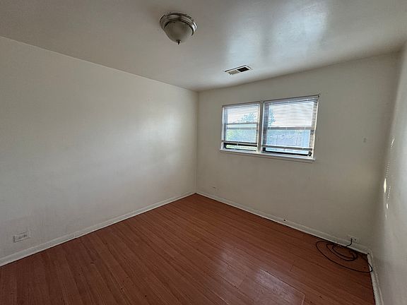 3rd image of 6358 S Eberhart Ave APT 3A
