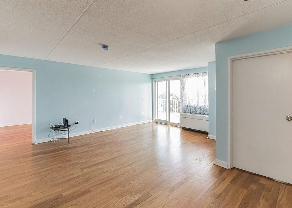 1st image of 200 Cove Way Unit 915