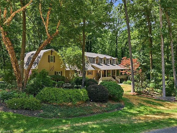 2nd image of 5500 Deering Pl