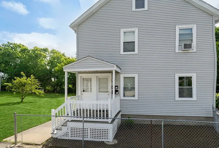 27 Arlington Ave #1