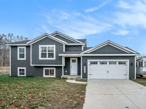 2183 Walking Horse Ln, Allegan, MI 49010