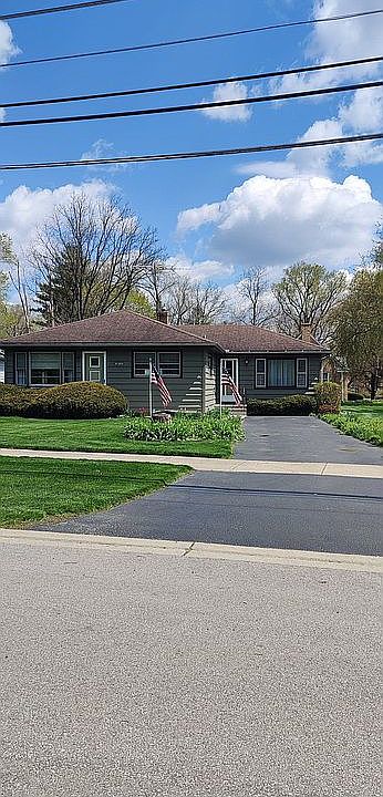 1st image of 3S303 Warren Ave
