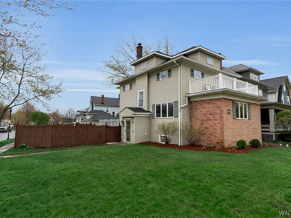1st image of 87 Frontenac Ave