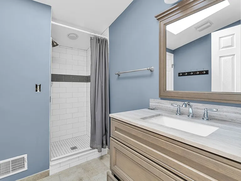 7 Pevero Dr #4 — Photo 25