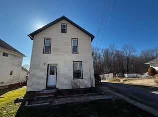 541 Liberty St #A, Grove City, PA 16127