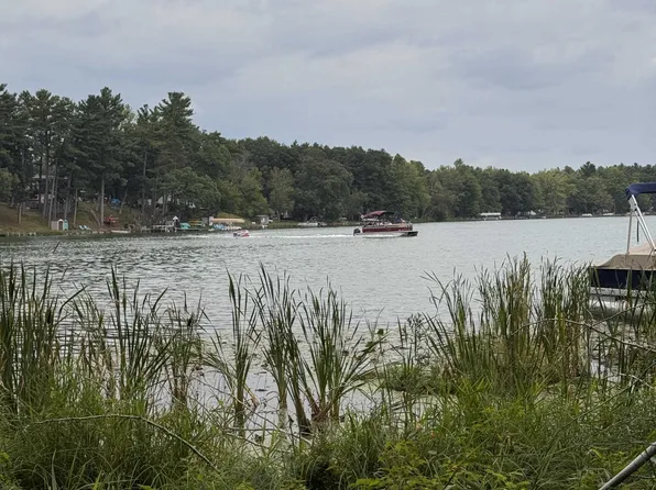 3064 Lake Helen Dr W, Rosholt, WI 54473