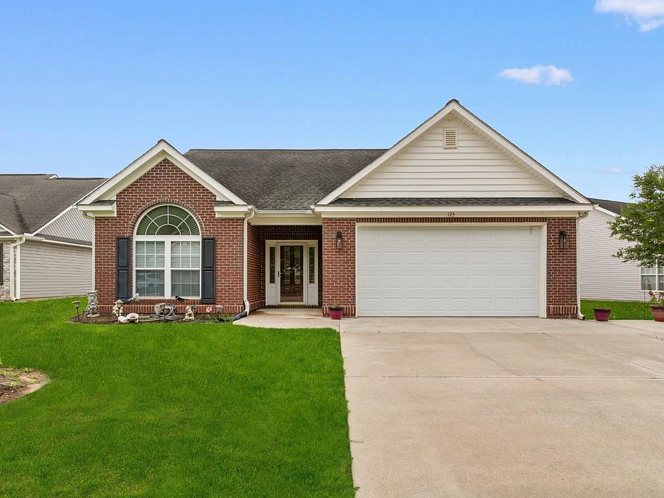 1st image of 123 Ashworth Dr.