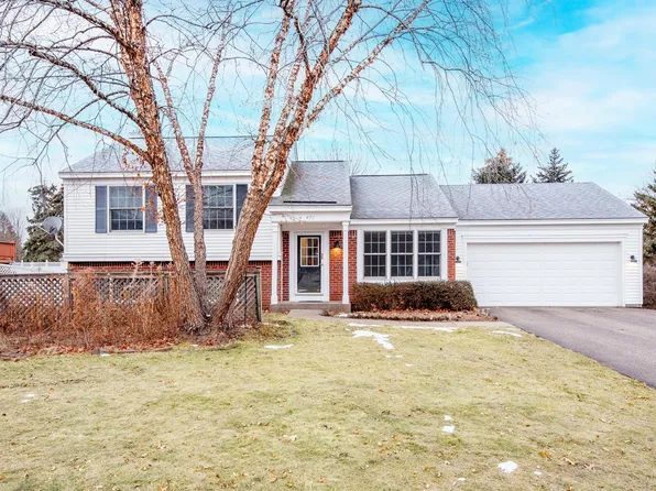 471 Crestview Dr S, Maplewood, MN 55119